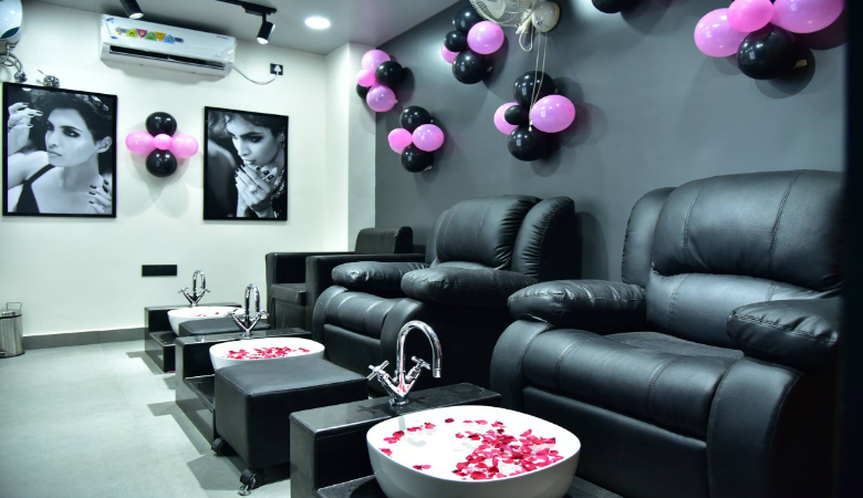 Ikonic Salon